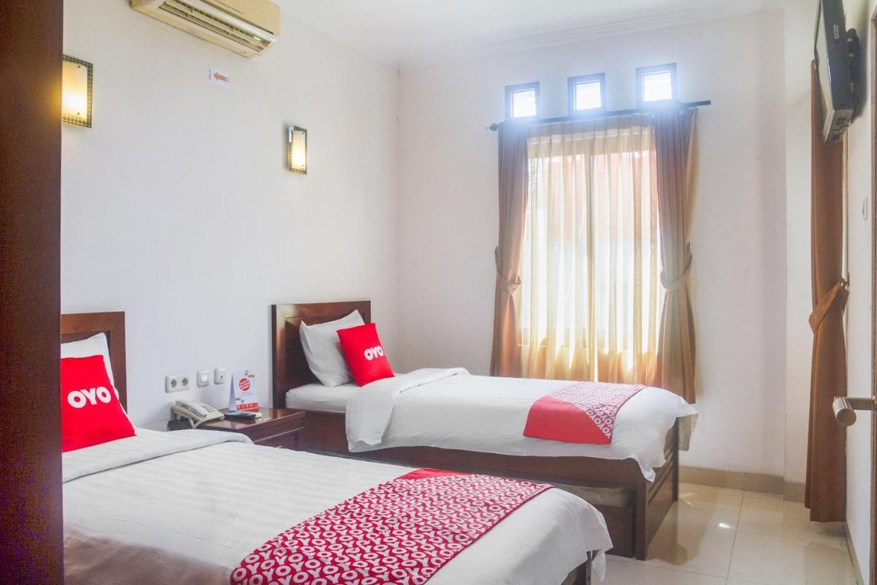 Oyo 3894 Karunia Muslim Syariah Otel Cakarta Dış mekan fotoğraf