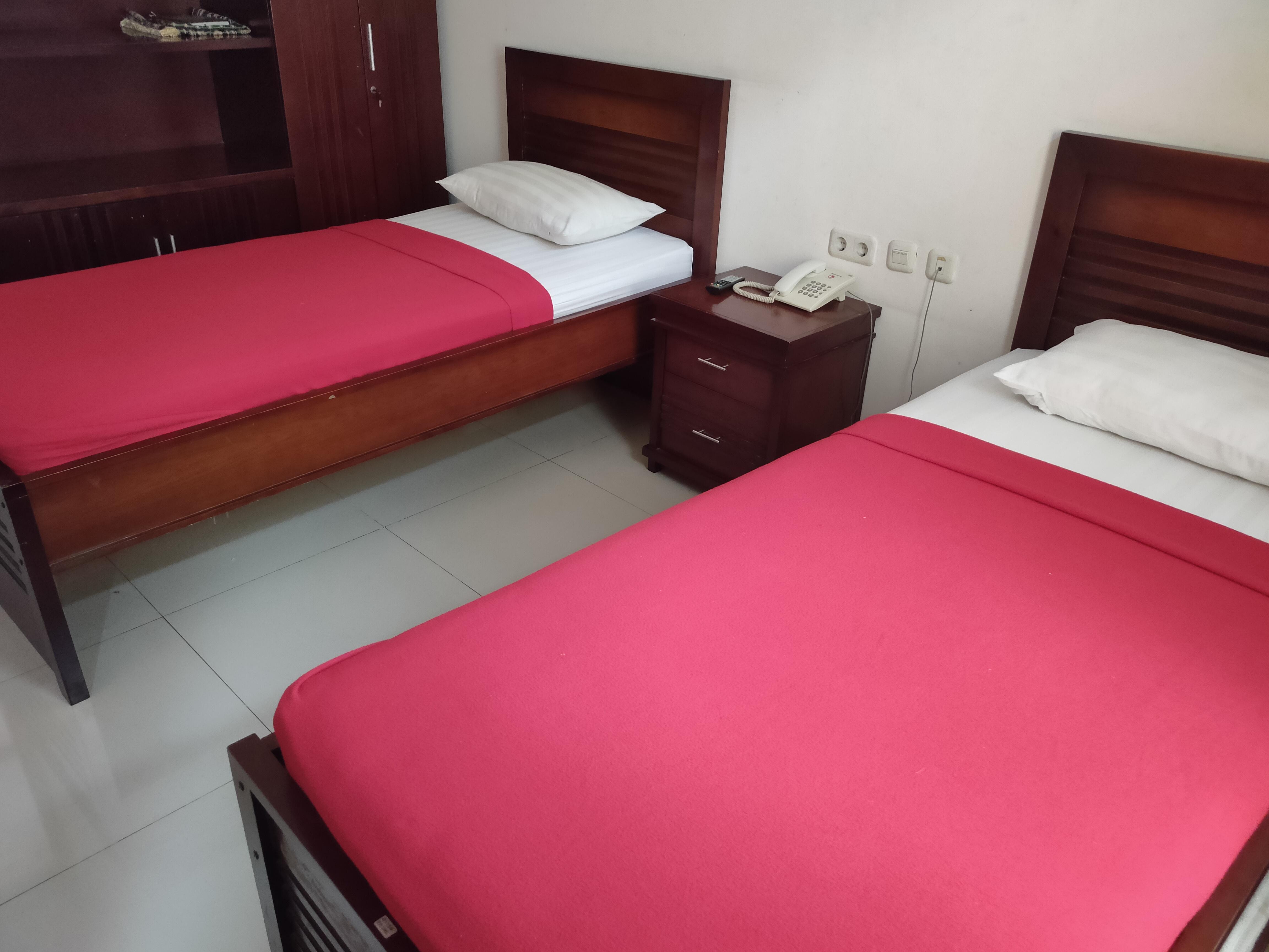 Oyo 3894 Karunia Muslim Syariah Otel Cakarta Dış mekan fotoğraf