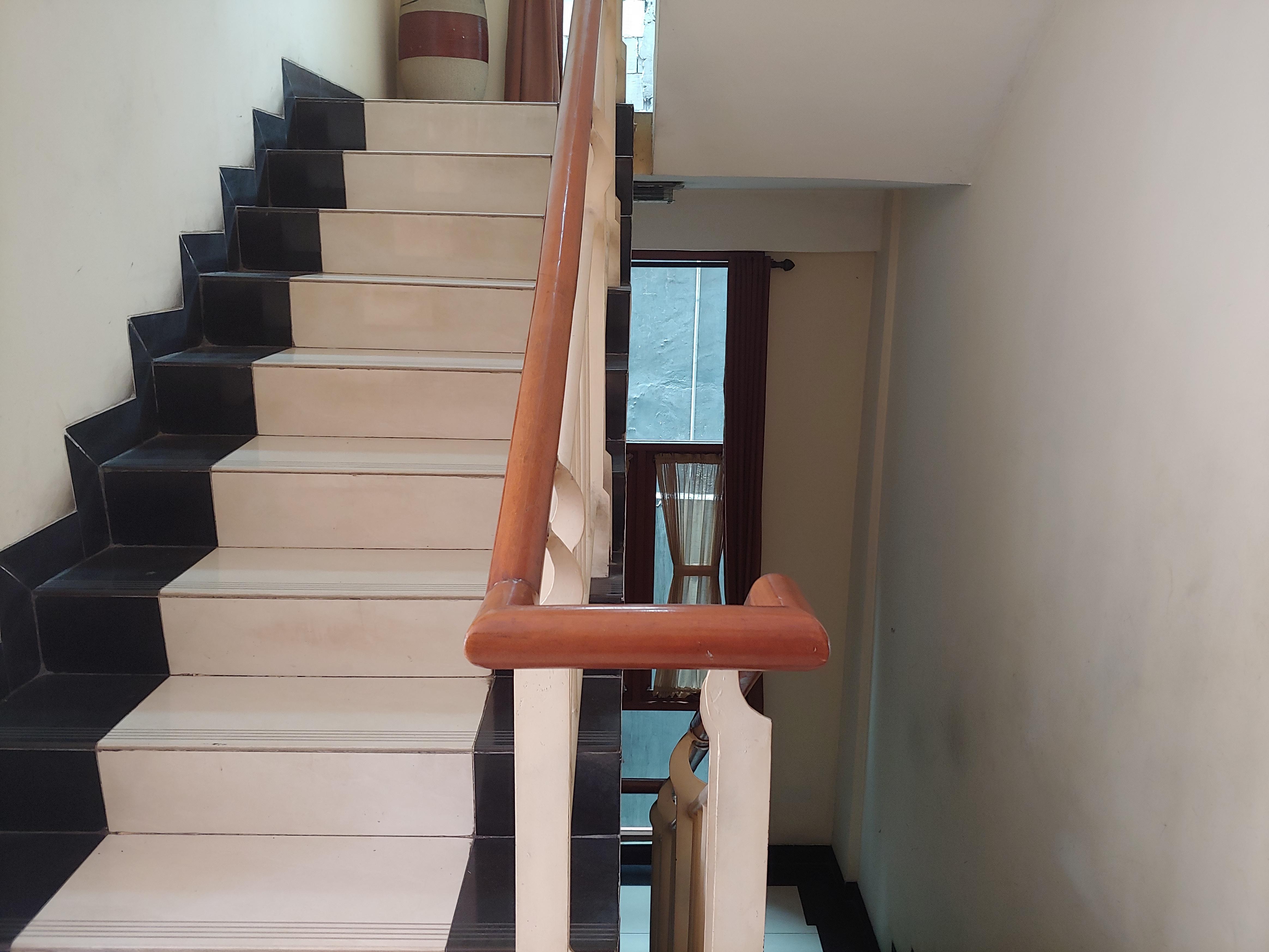 Oyo 3894 Karunia Muslim Syariah Otel Cakarta Dış mekan fotoğraf